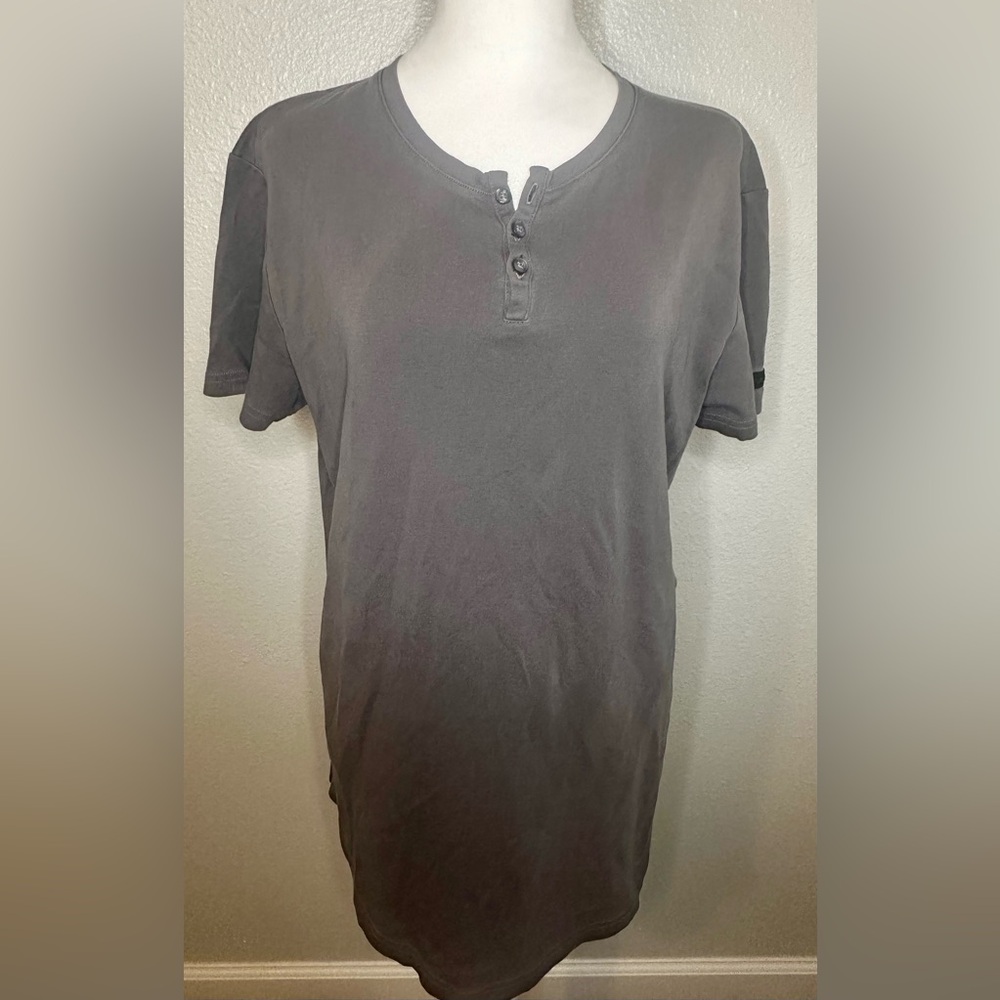 Alphalete Men’s Shirt Sleeve Shirt - Size Large